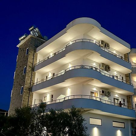 Visi Apartments Ksamil Luaran gambar