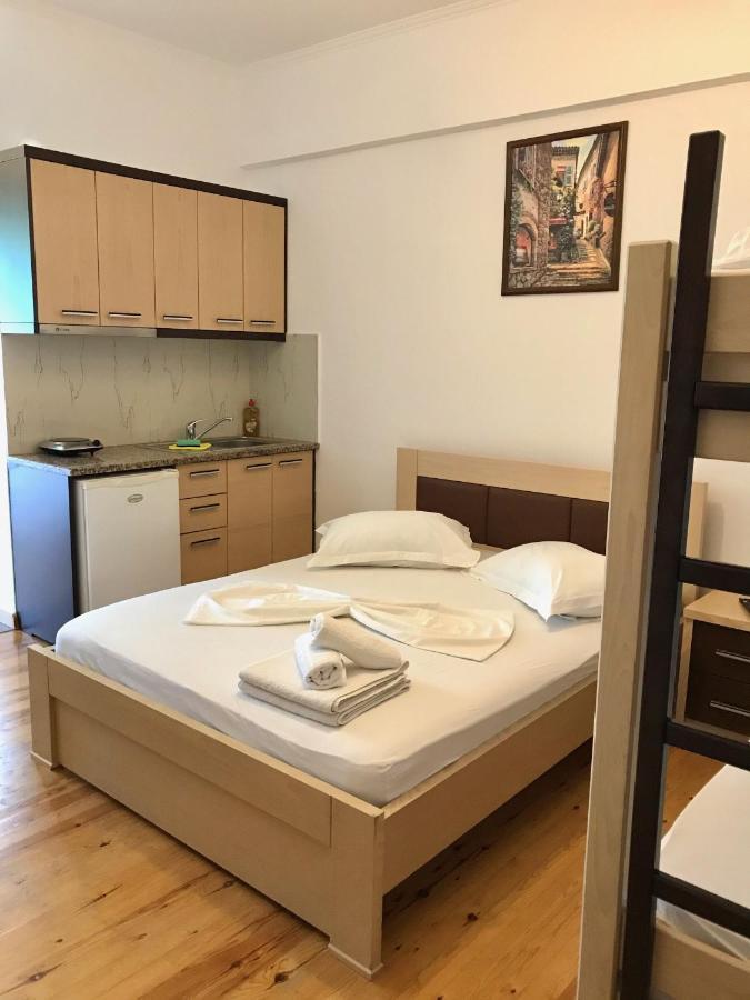 Visi Apartments Ksamil Luaran gambar