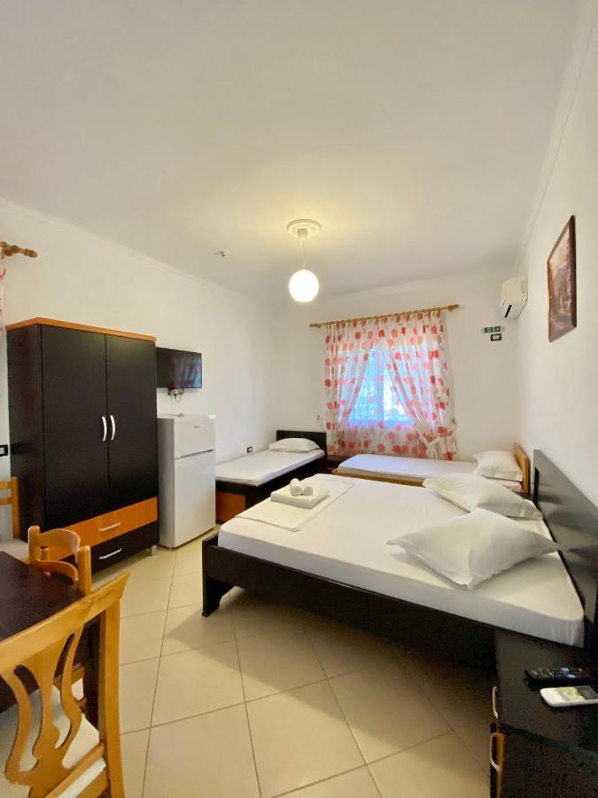 Visi Apartments Ksamil Luaran gambar