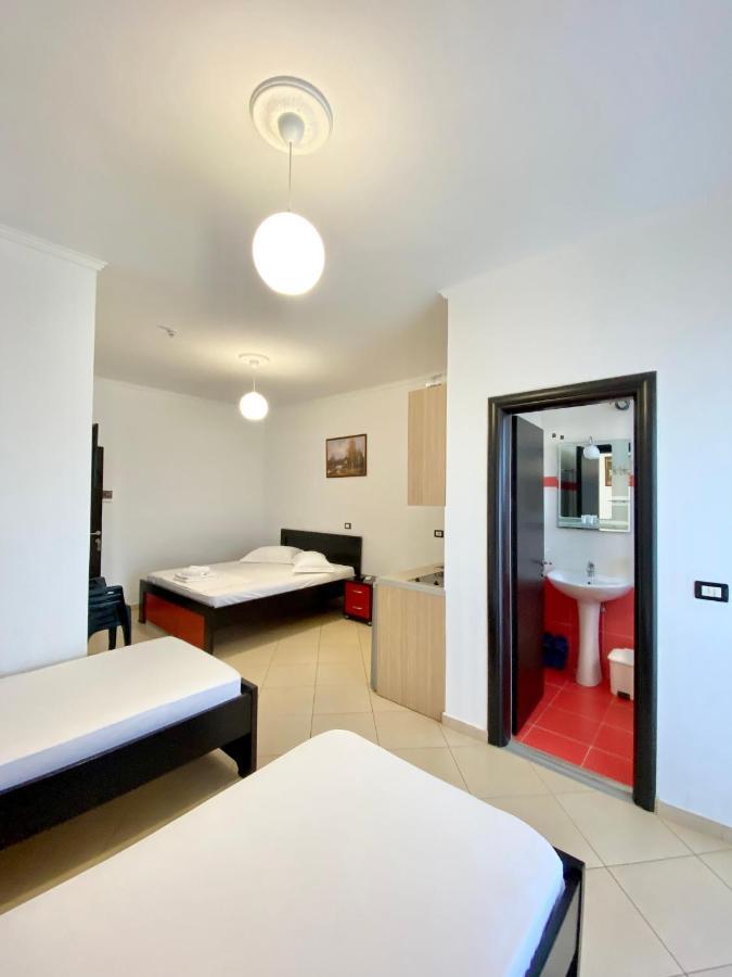 Visi Apartments Ksamil Luaran gambar