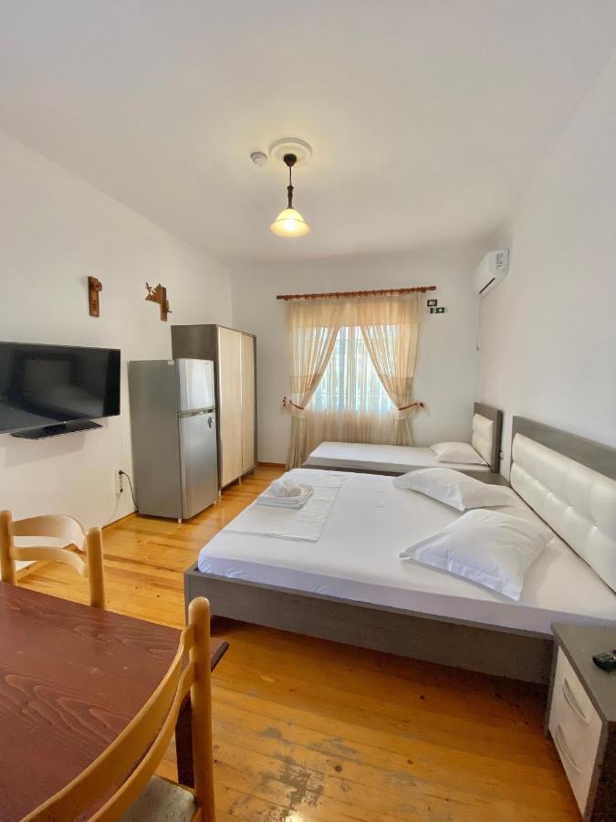 Visi Apartments Ksamil Luaran gambar
