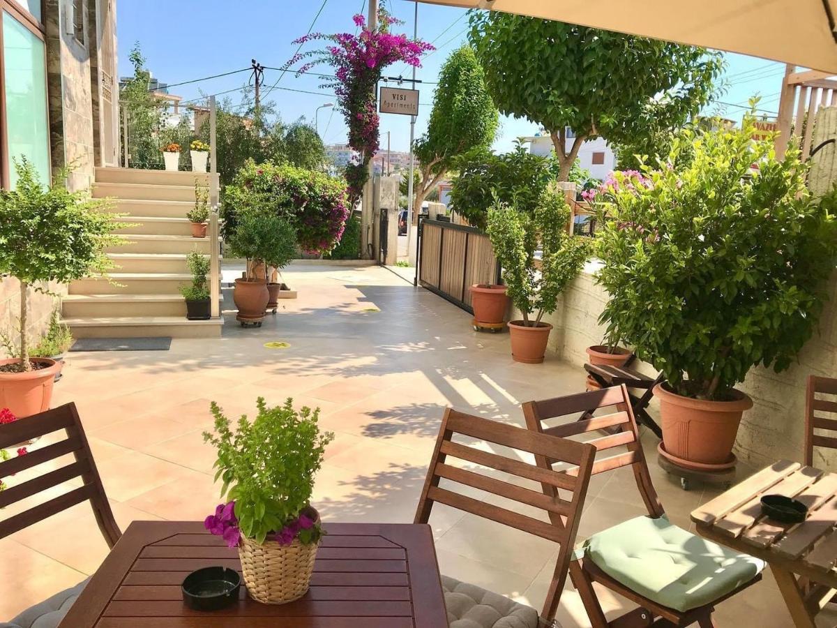 Visi Apartments Ksamil Luaran gambar