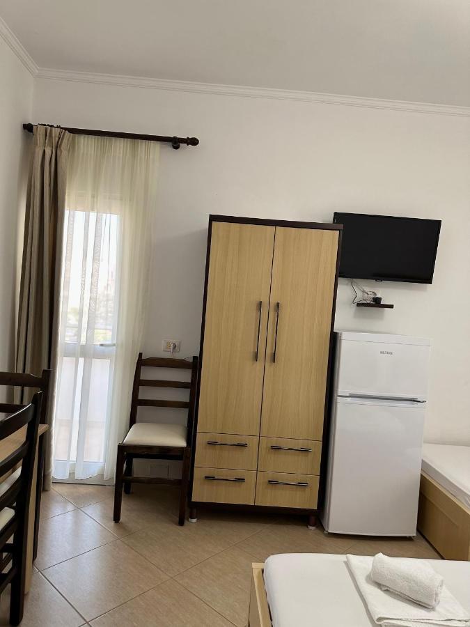 Visi Apartments Ksamil Luaran gambar