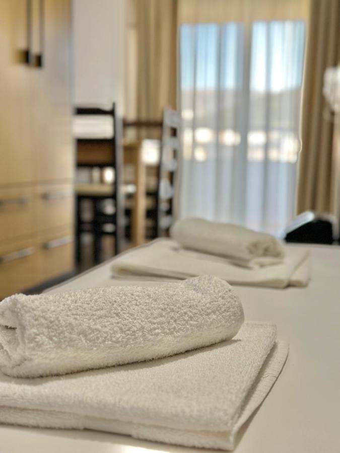Visi Apartments Ksamil Luaran gambar
