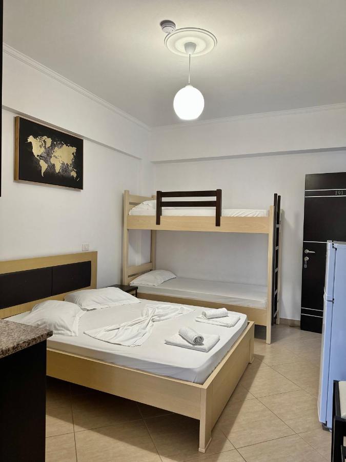 Visi Apartments Ksamil Luaran gambar