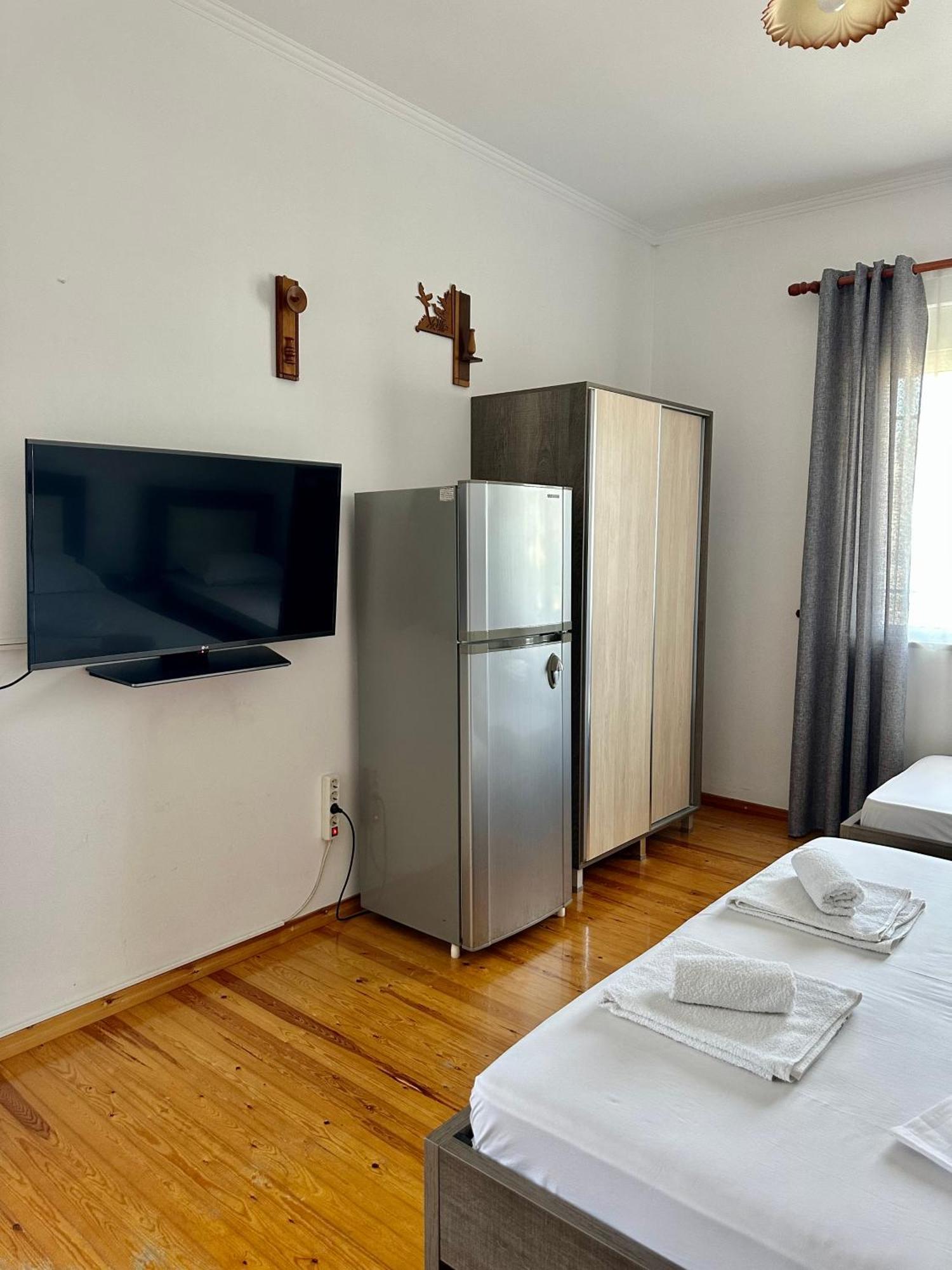 Visi Apartments Ksamil Luaran gambar